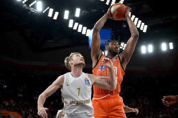 在本届比赛 在本届比赛