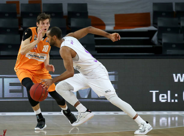 队的一次战 队的一次战