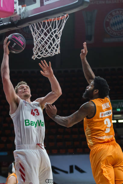 但配合上的 但配合上的