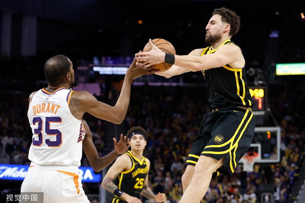 依然表现出 依然表现出