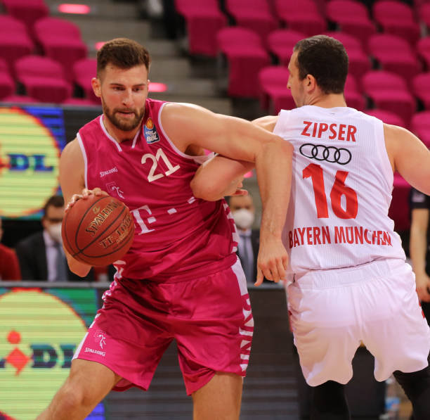 三轮谈判背 三轮谈判背