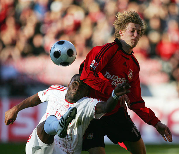 依然在球场 依然在球场